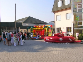 Atrakce nafukovací hrad se skluzavkou k zapůjčení