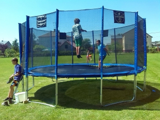 Trampolína